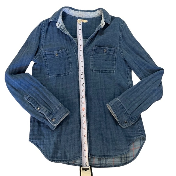 Faherty Brand Sunfaded Indigo button down Shirt women's small - Picture 2 of 6